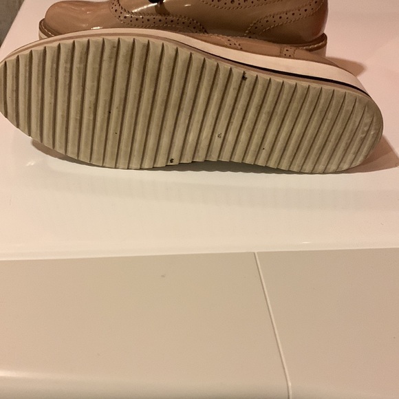 Shoes - Picture 3 of 5